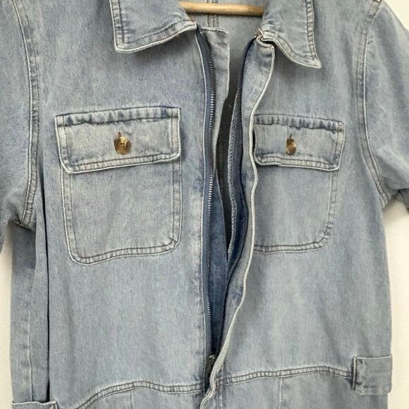 Light Wash Short Denim Utility Romper coveralls Zip Front Size Large - Picture 5 of 8